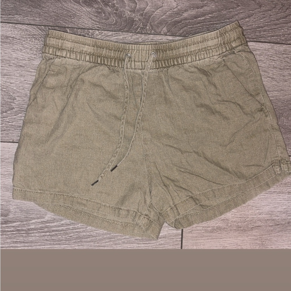 H&M Women’s Size 2 Paperbag Elastic Waist Shorts High Rise Green Comfy